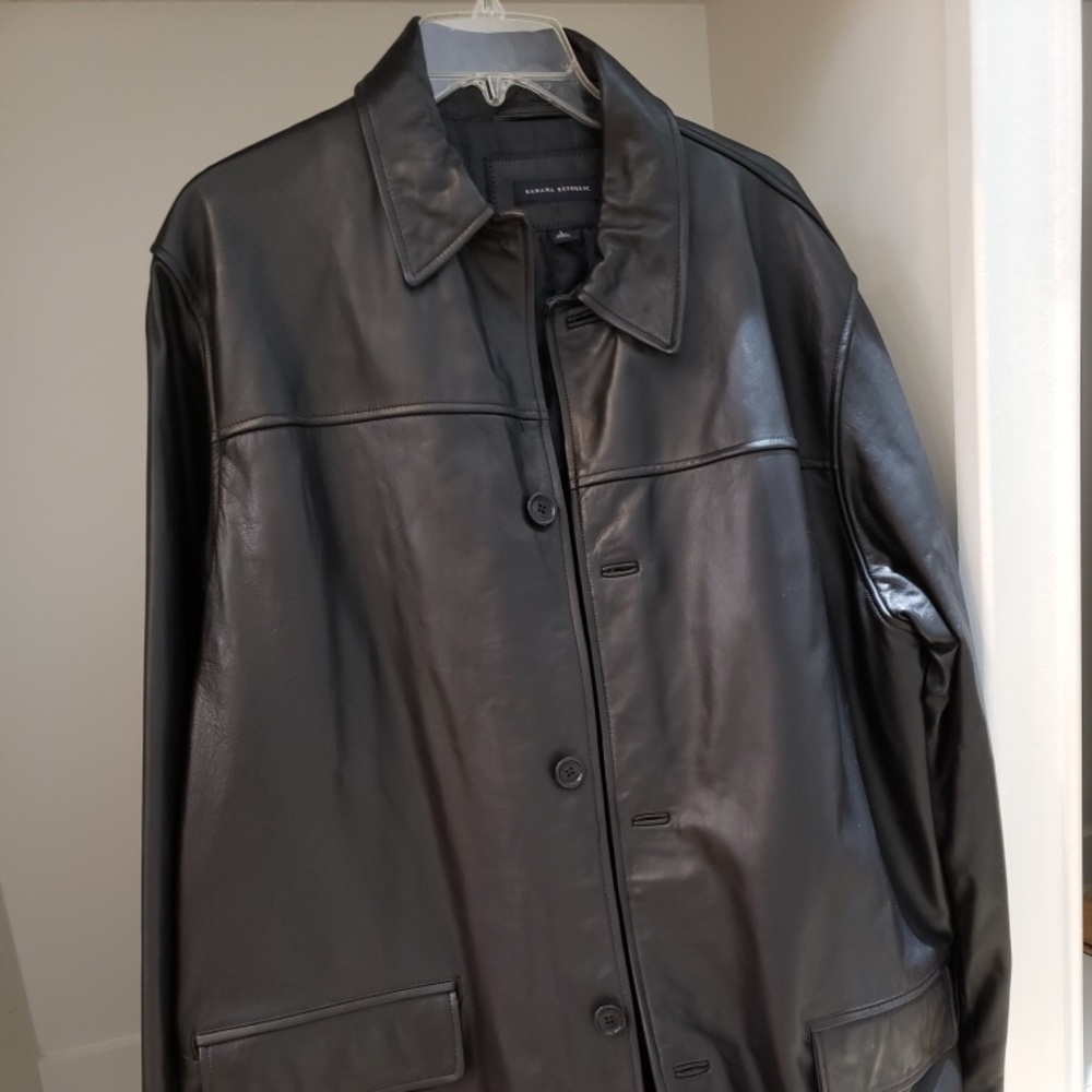 Men’s black leather jacket
